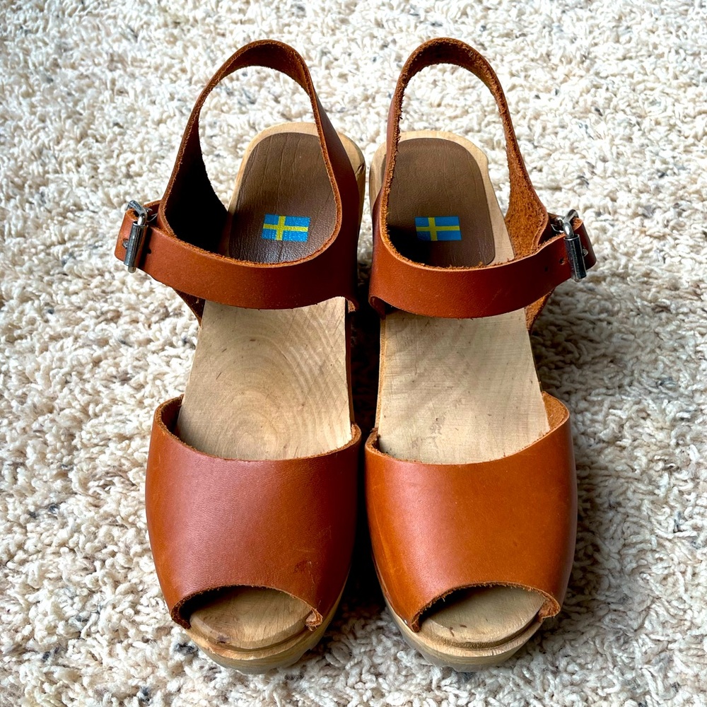MIA Greta Clogs